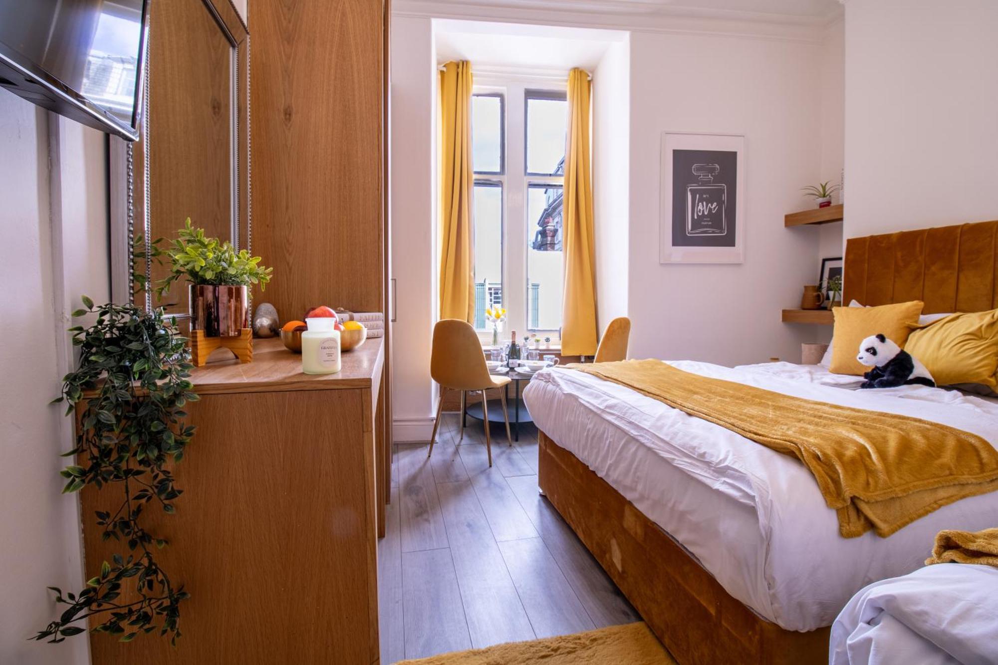Spacious Studio Apartment On Oxford Street 9Gc London Exterior photo
