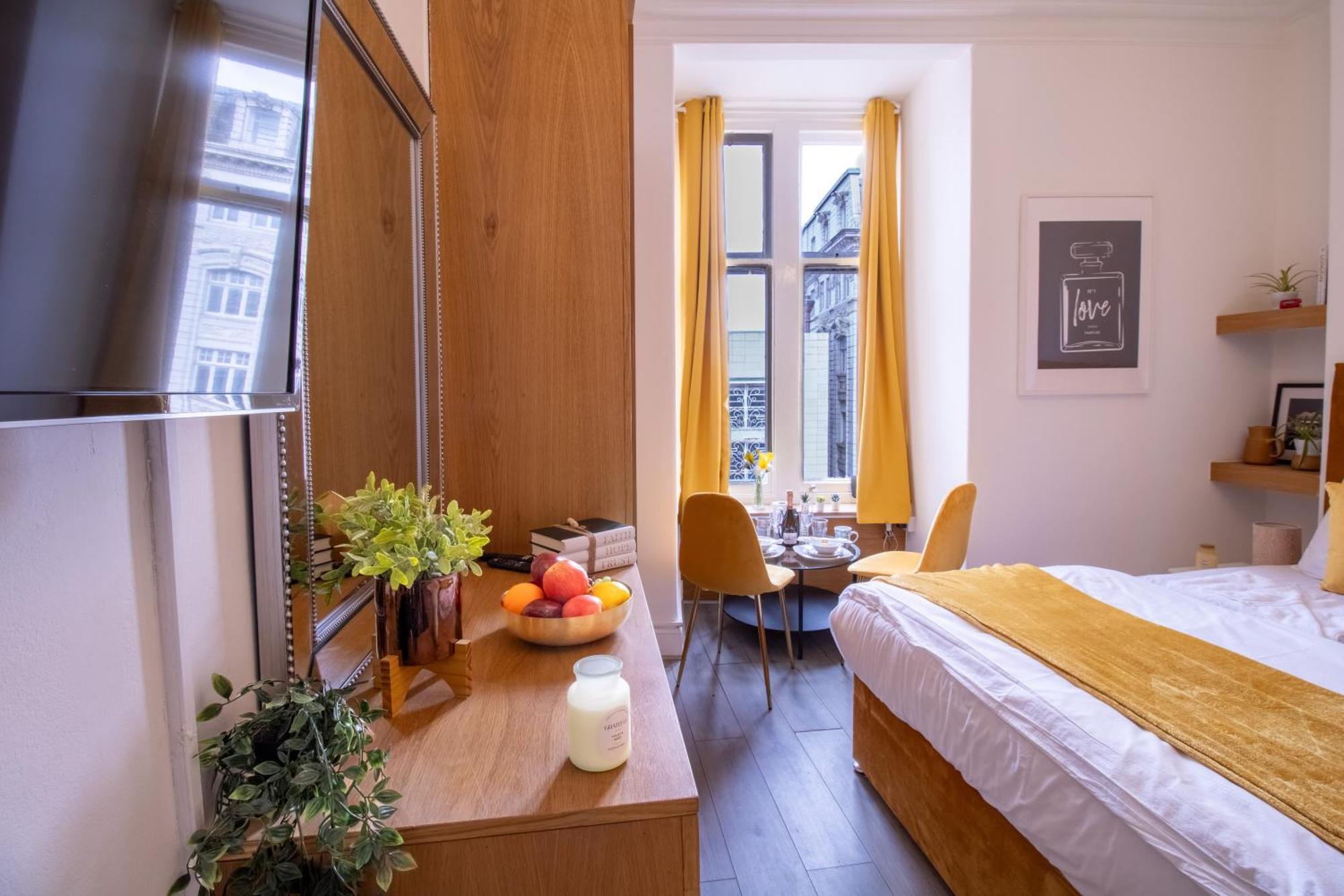 Spacious Studio Apartment On Oxford Street 9Gc London Exterior photo