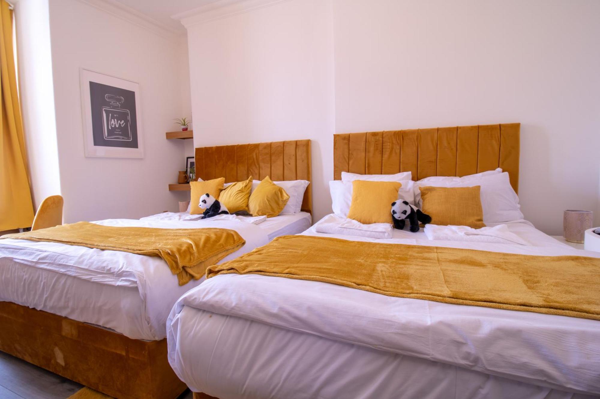 Spacious Studio Apartment On Oxford Street 9Gc London Exterior photo